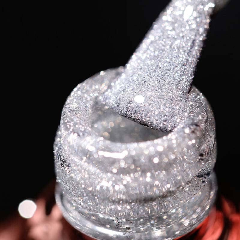 Vernis à ongles à paillettes et à diamants
