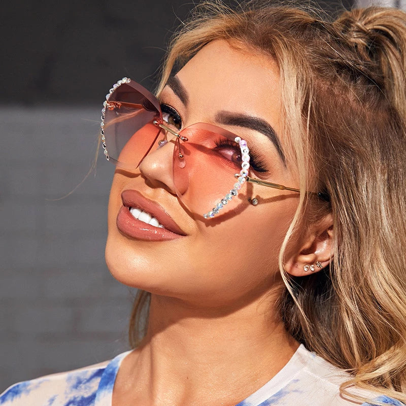 Lunettes de soleil hexagonales en diamant
