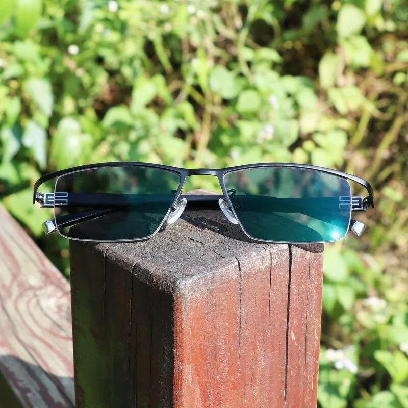 Lunettes Myopie à Changement de Couleur Intelligents