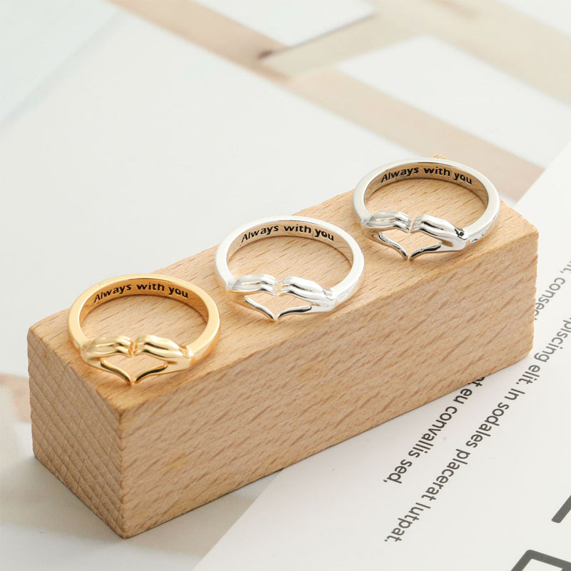 Bague de Couple de Mains Étreintes Aimantes