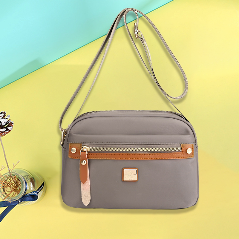 Sac à bandoulière de voyage décontracté en nylon uni