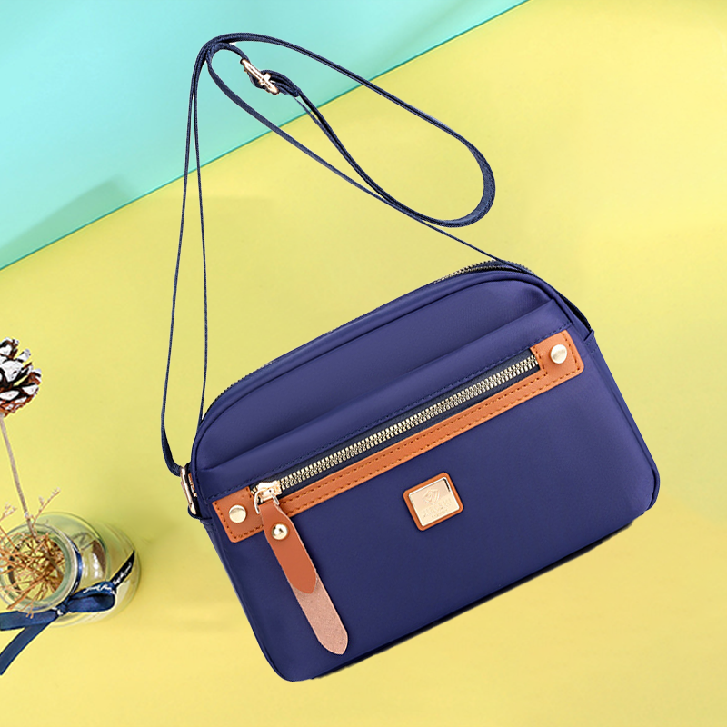 Sac à bandoulière de voyage décontracté en nylon uni