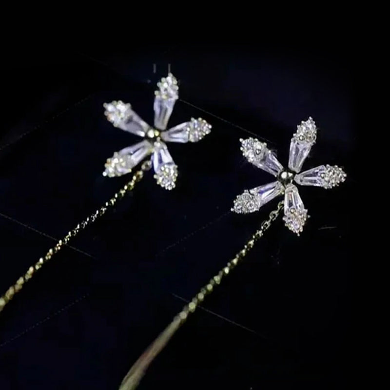 Boucles d'Oreilles Fleur à Franges Brillantes