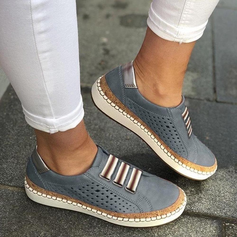 Les baskets élégantes nouvelles