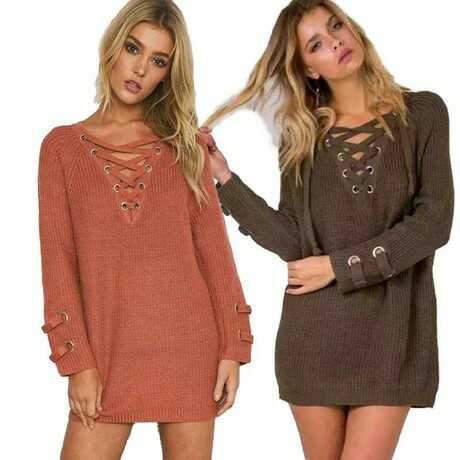 Robe en tricot avec col en V et laçage