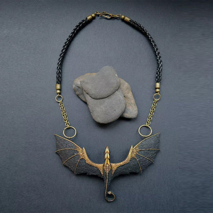 Collier Dragon Volant Ailé Noir