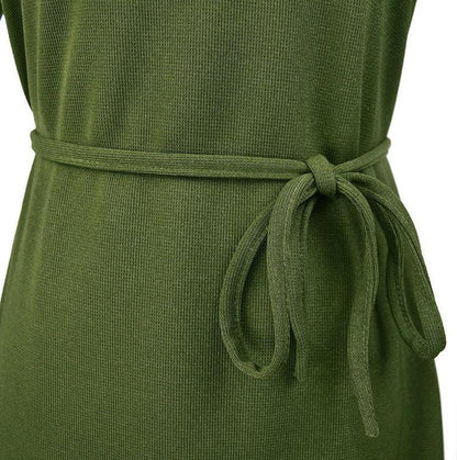 Robe en tricot d'automne sans bretelles avec laçage