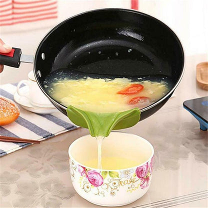Entonnoir en Silicone pour Casserole