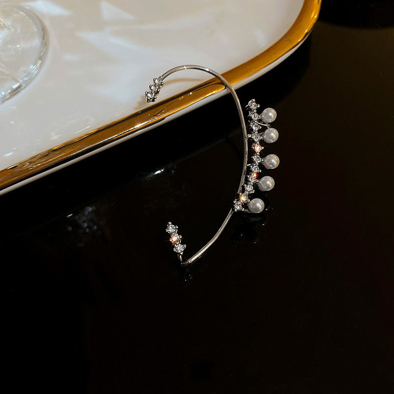Boucles d'oreilles délicates en perles de zircon