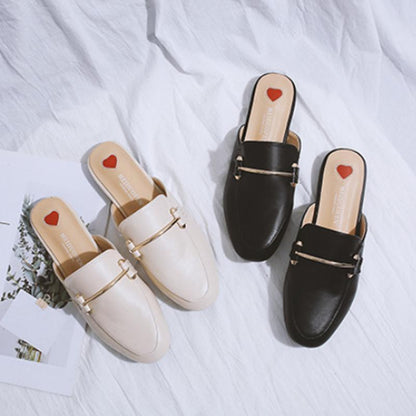 Pantoufles En Cuir Avec Boucle En Métal