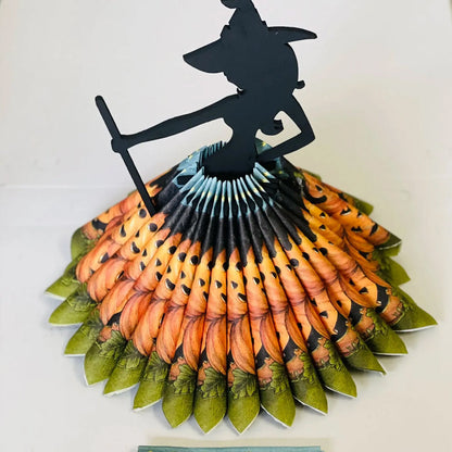 Ornement de porte-serviettes en bois de sorcière d'Halloween