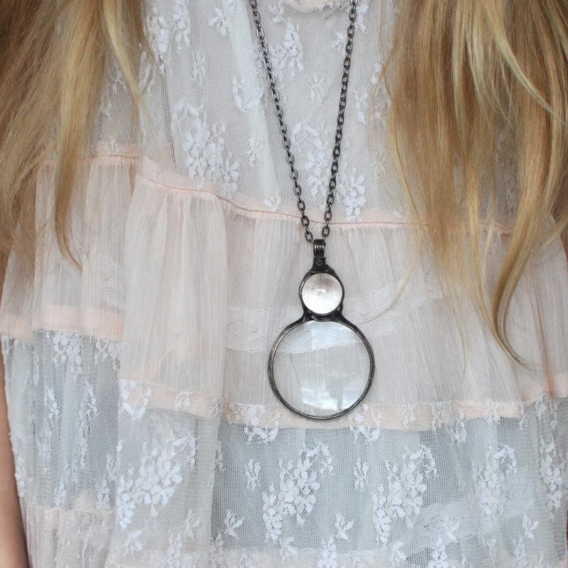 Collier pendentif grande loupe
