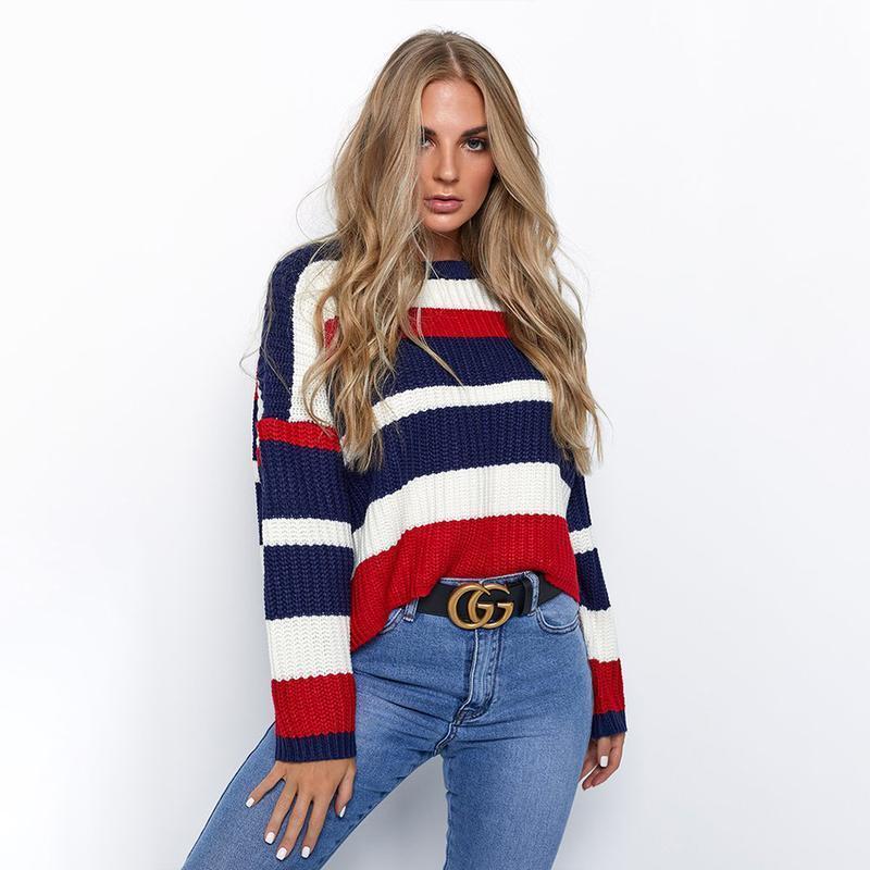 Pull à col rond avec des rayures colorées