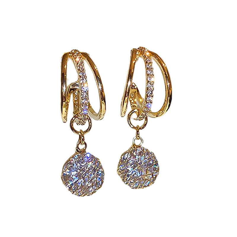 Boucles d'oreilles à la mode avec couronne de diamants