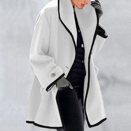 Manteau en laine à capuche avec blocs de couleurs