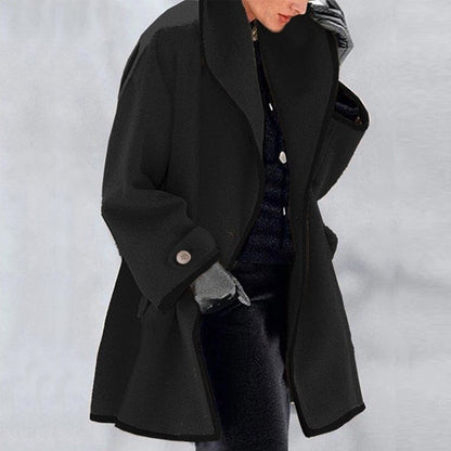 Manteau en laine à capuche avec blocs de couleurs